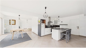 t4 à la vente -   64250  CAMBO LES BAINS, surface 117 m2 vente t4 - UBI483410504